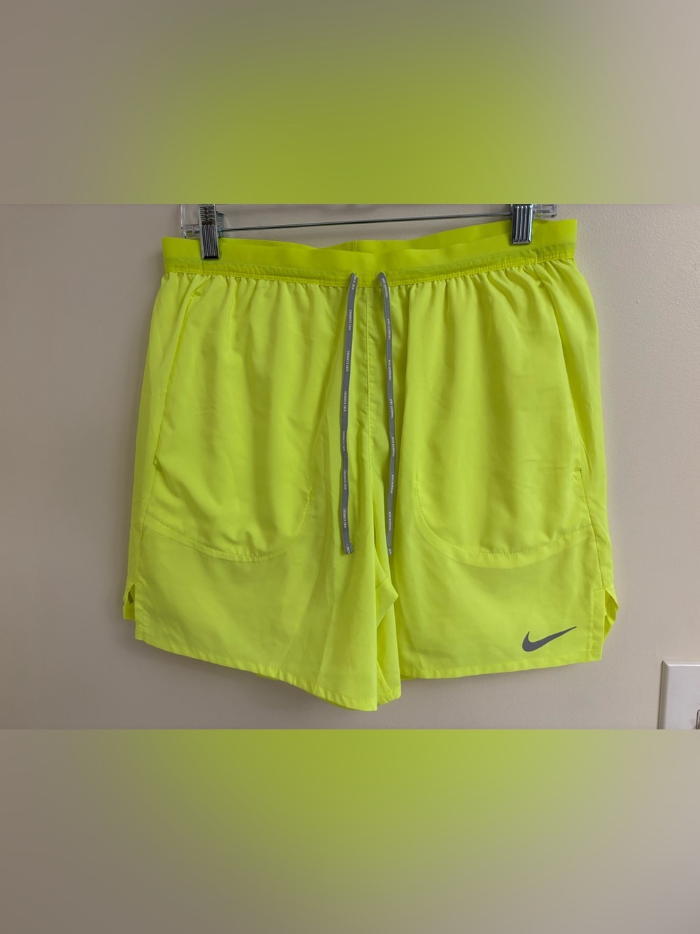 Nike Flex Stride 7” 2-in-1 Dri-FIT Running Shorts large high vis viz Volt Yellow